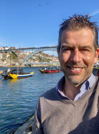 Travel agent Pedro in Portugal