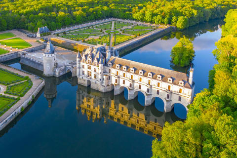 The Château Chenonceaux in Provence, France