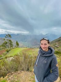 Travel agent Victoria in Peru